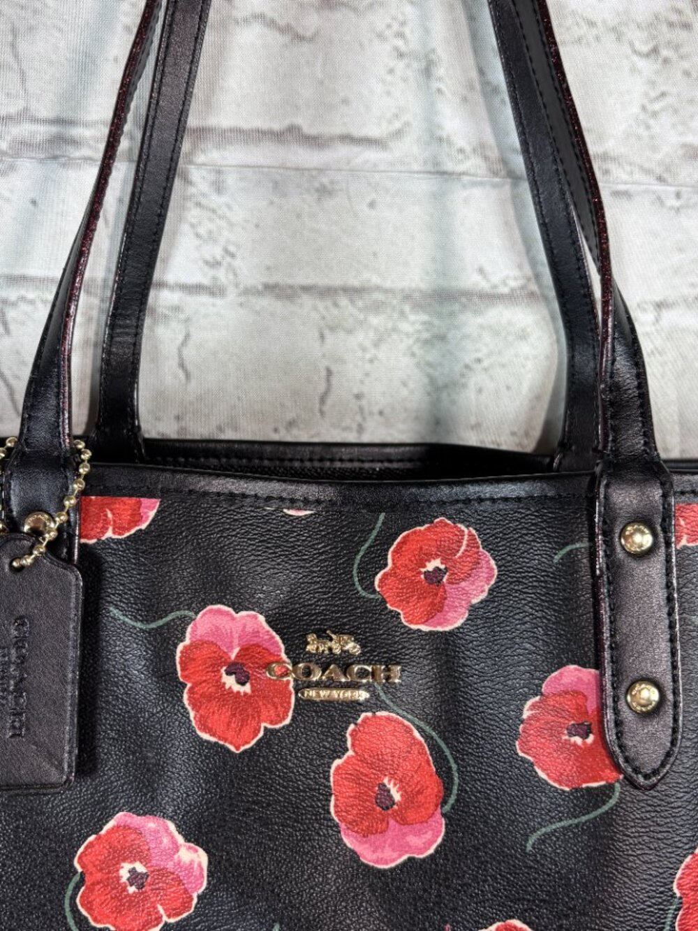 Coach Reversible City Tote featuring a vibrant red and pink poppy floral print - Picture 4 of 16